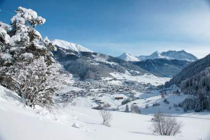 TVB-Tiroler-Oberland-Manuel-Baldauf-Winterlandschaft-Dorf.jpg