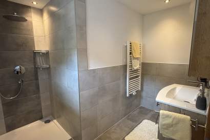04_apart_bergkristall_badezimmer.jpg