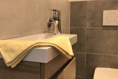 06_apart_bergkristall_toilette.jpg